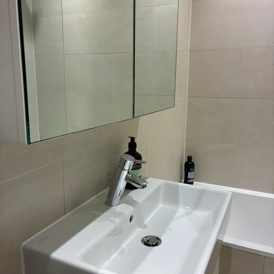 Basin and taps polished